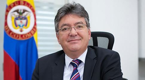 El ministro de Hacienda de Colombia brindará una conferencia para el sector del juego