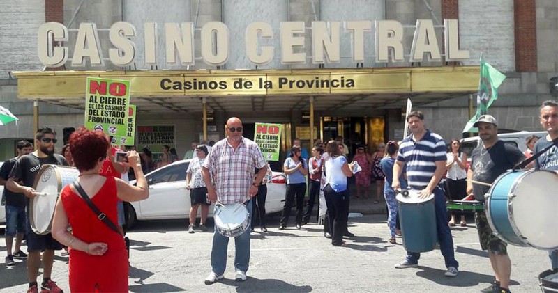 Trabajadores de casinos organizan una manifestación para el viernes