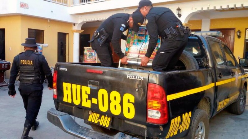 Incautan 86 máquinas tragamonedas durante operativos policiales en México