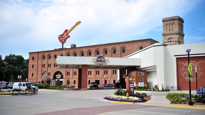 Iowa regulators approve sports betting plans for Hard Rock Sioux City and Grand Falls Casino