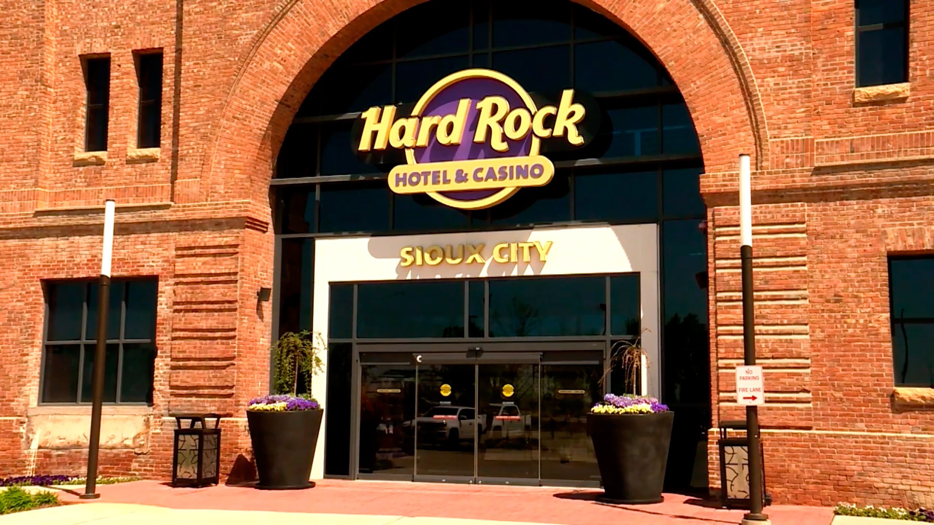 1625334724 hard rock hotel casino sioux city iowa