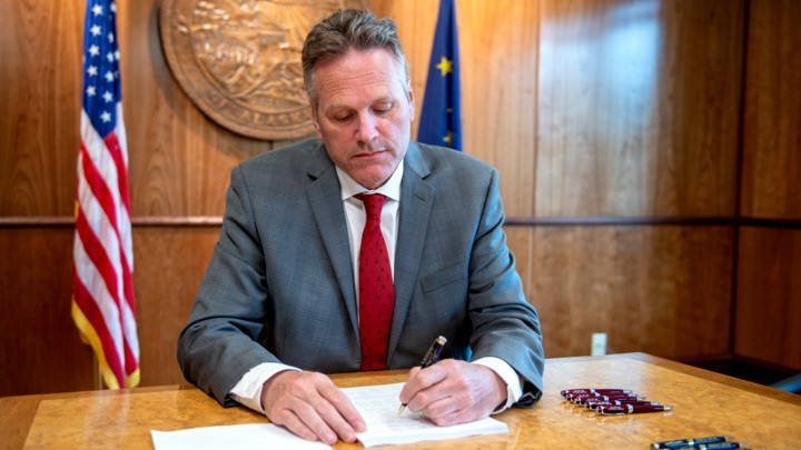 Alaska Governor's bill to create a Lottery corporation could allow sports betting