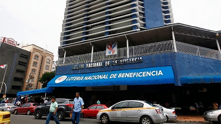 Panamá: billeteros se solidarizaron con los funcionarios de la LNB y reclamaron su bono navideño