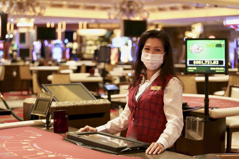 Los trabajadores de casinos de Nevada serán población prioritaria para vacunarse contra el COVID-19