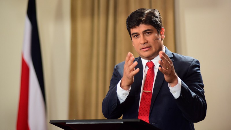 Costa Rica: el presidente Alvarado vuelve a pedir un nuevo impuesto a los premios de lotería
