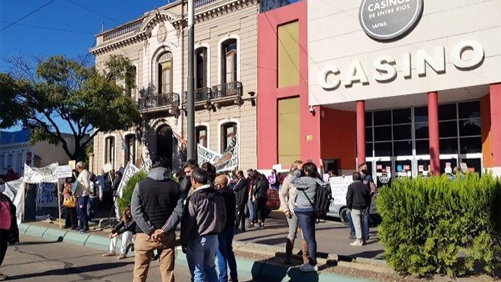 Argentina: continúan las protestas de los trabajadores del juego de Paraná