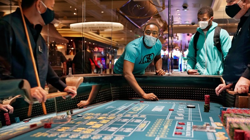 Nevada casinos cleared to decide on their own mask policies