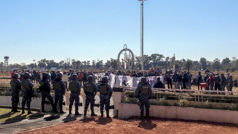 Argentina: las protestas frenaron las actividades del Hipódromo de La Plata 