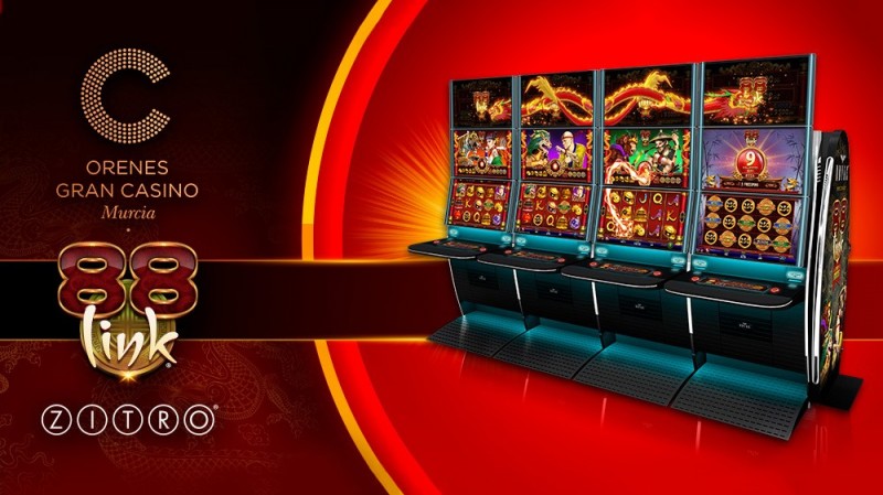 La sala del Orenes Gran Casino de Murcia estrena equipos 88 Link de Zitro